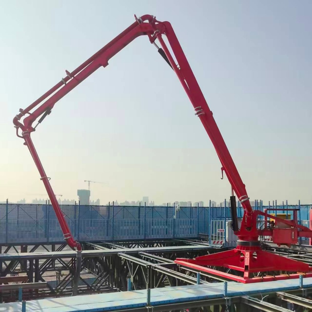 Floor-Slab Hydraulic Concrete Placing Boom
